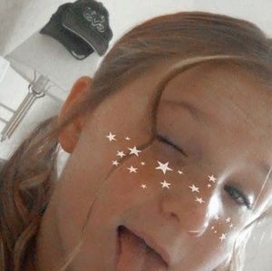 Meet your Posher, Brea